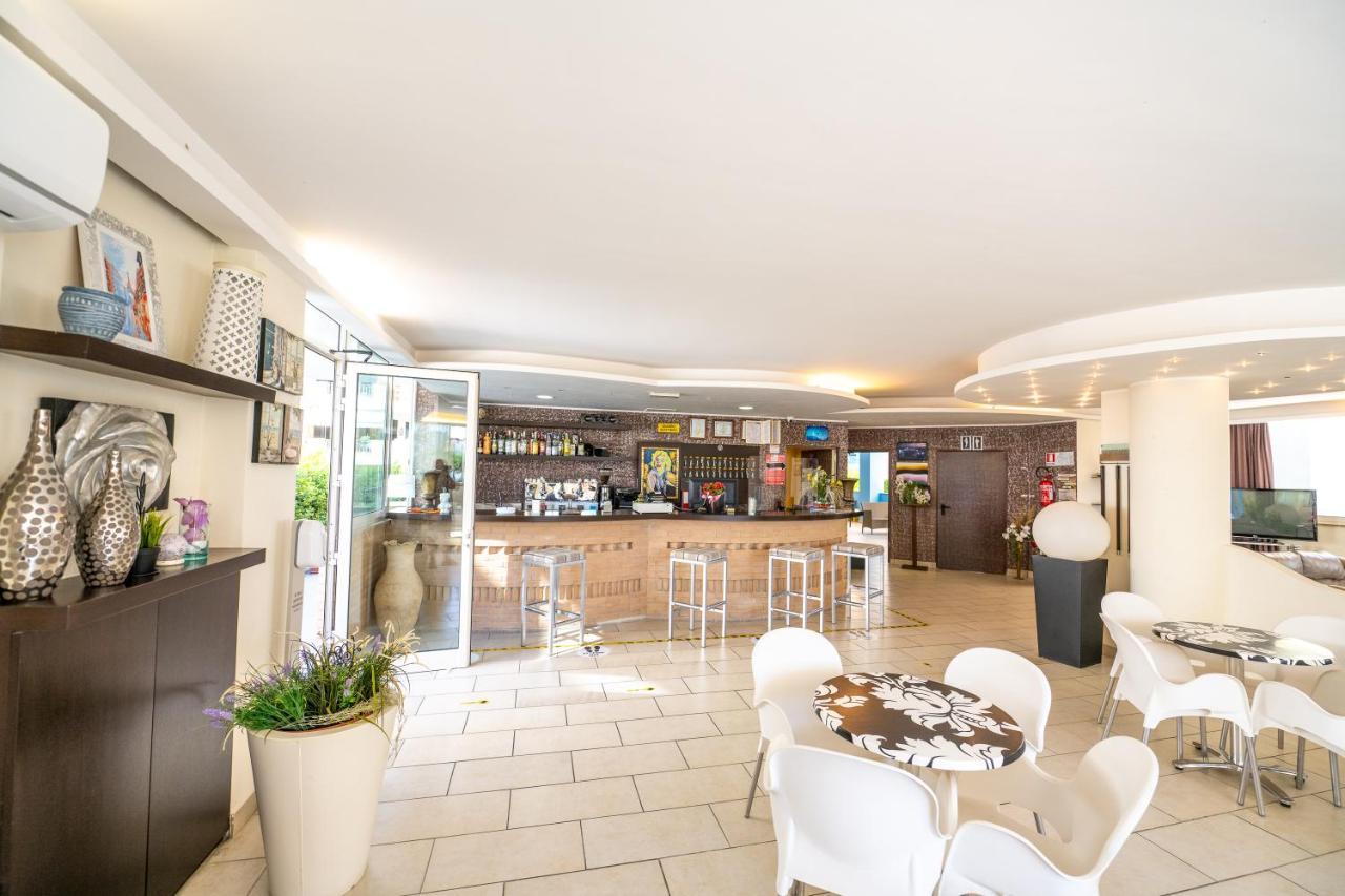 Di Matteo Hotel Roseto Degli Abruzzi Exterior photo