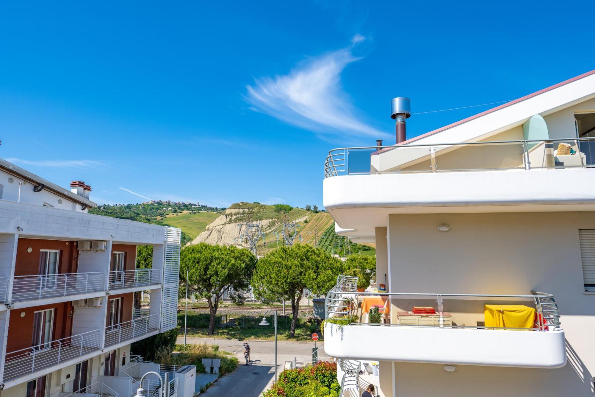 Di Matteo Hotel Roseto Degli Abruzzi Exterior photo