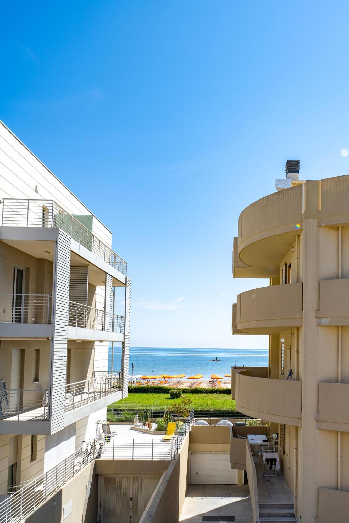 Di Matteo Hotel Roseto Degli Abruzzi Exterior photo