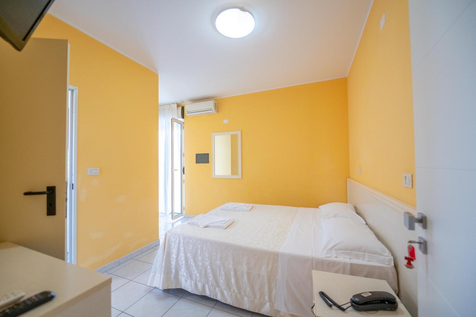 Di Matteo Hotel Roseto Degli Abruzzi Exterior photo